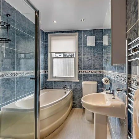 2 Bed In Sz026 Дом отдыха